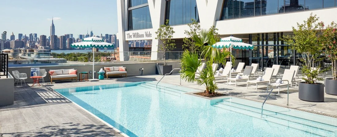 Best Luxury Hotel Rooftops in New York for Skyline Views and Cocktails