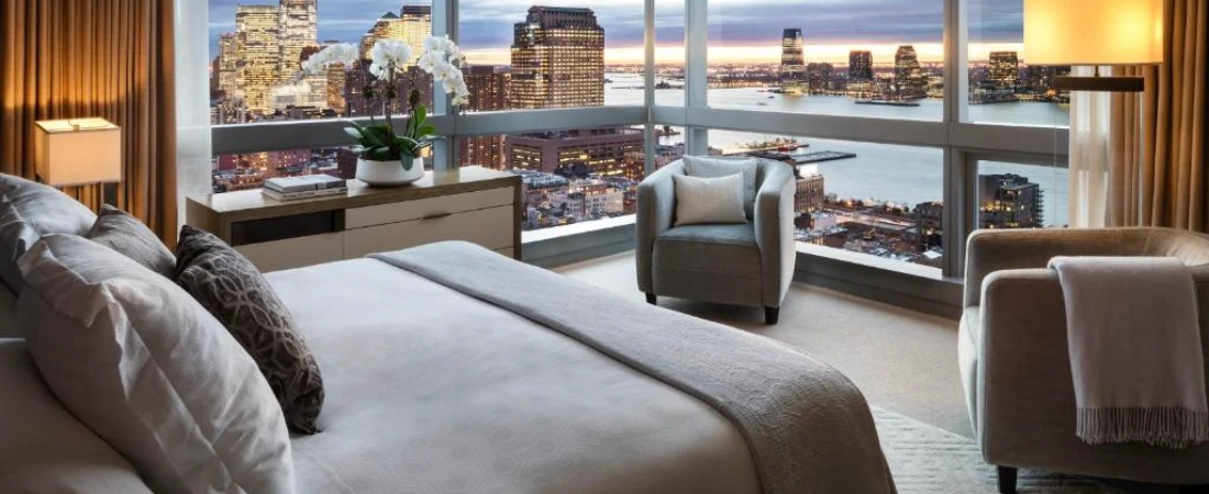 Best Luxury Hotel Rooftops in New York for Skyline Views and Cocktails
