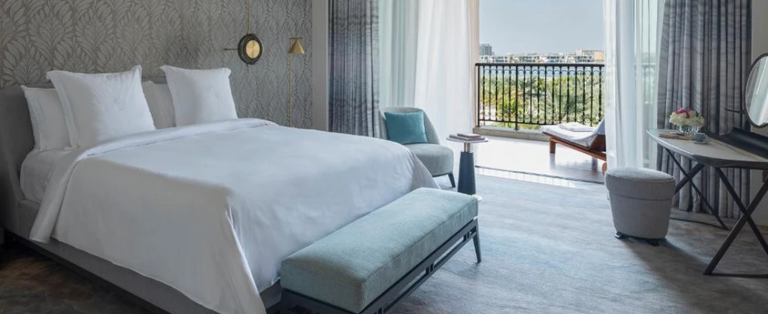 Beachfront Bliss: Best 5-Star Resorts in Dubai by the Sea