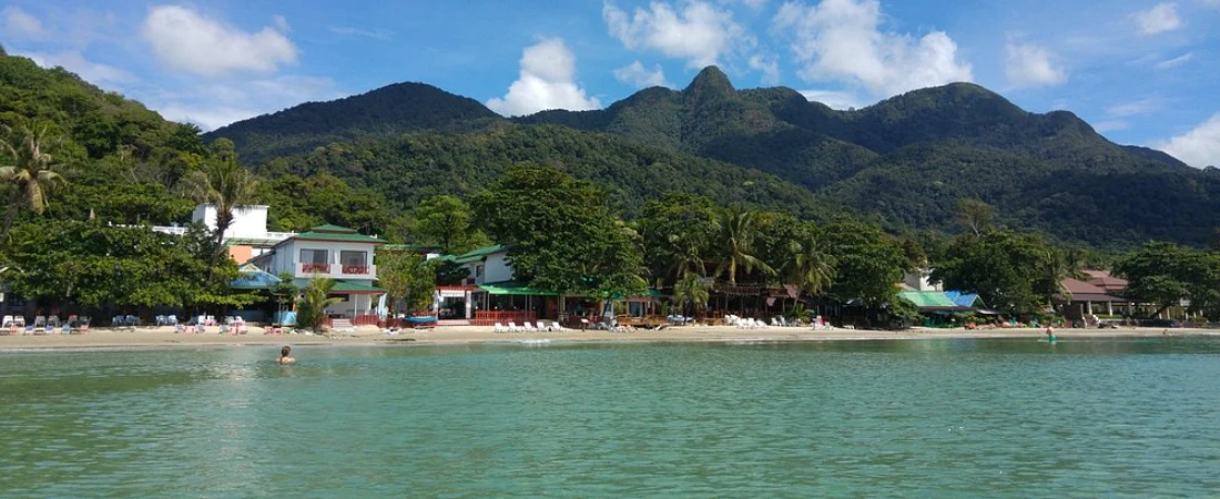 Exotic Beach Escapes in Bali: From White Sands to Black Volcanic Shores